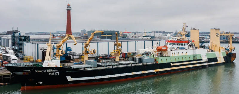 Maartje Theadora vessel photo